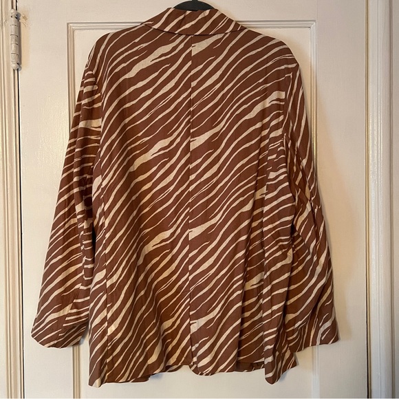 A New Day Relaxed Fit Blazer - Picture 9 of 12